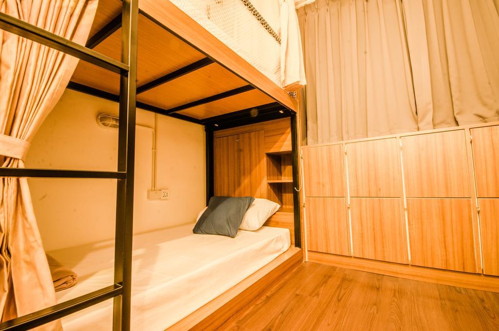 Pier 49 Hostel Bangkok Buitenkant foto