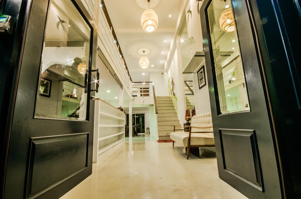 Pier 49 Hostel Bangkok Buitenkant foto