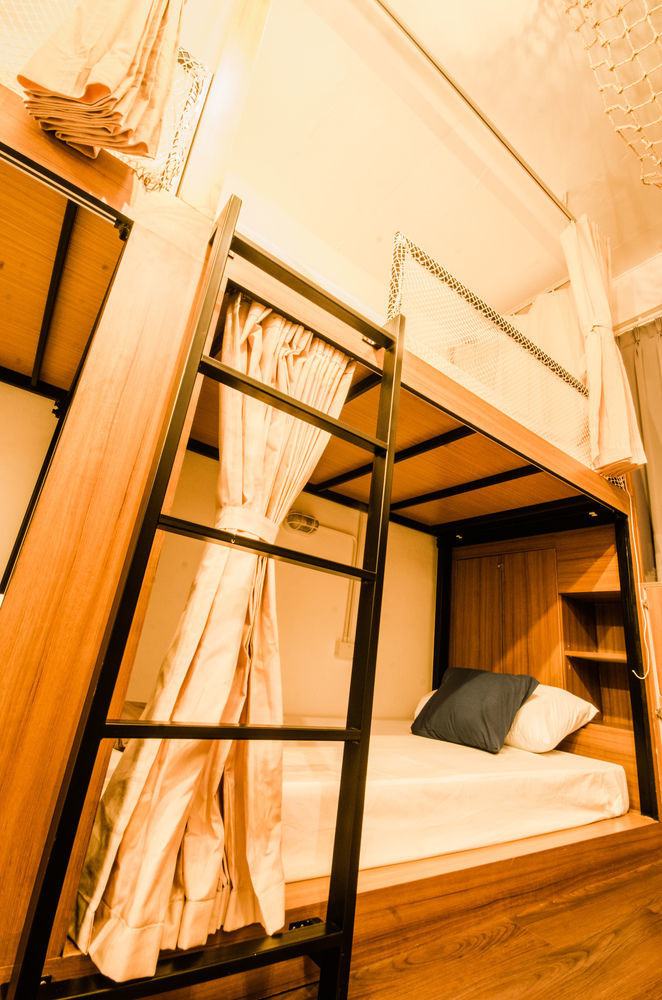 Pier 49 Hostel Bangkok Buitenkant foto