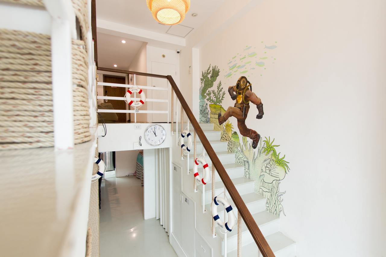 Pier 49 Hostel Bangkok Buitenkant foto